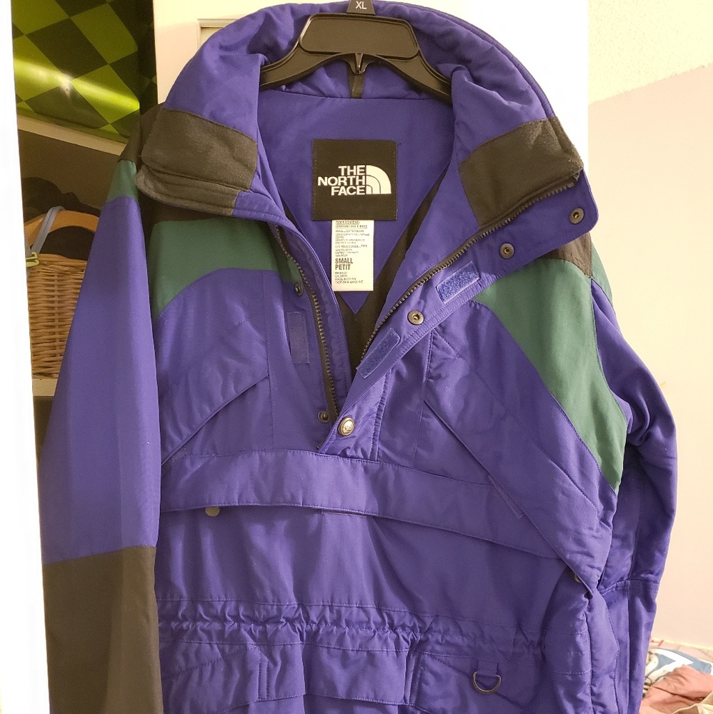 Big ole warm North Face ski jacket size s